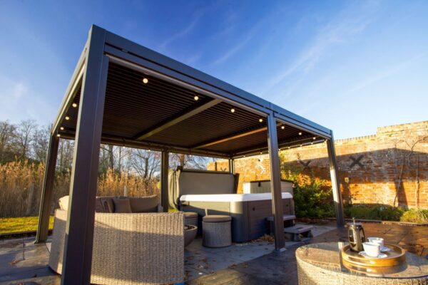http://Duke's%20Lodge%20-%20Hot%20Tub%20Terrace