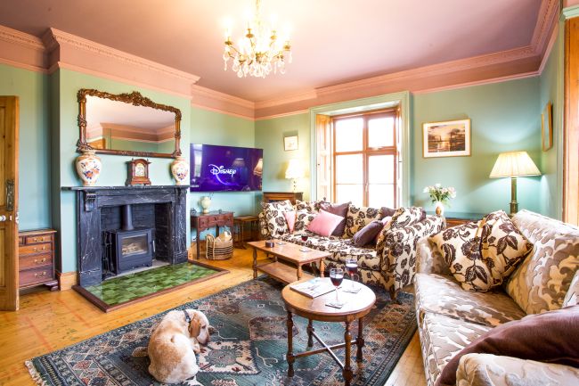 Duke's Lodge - The East Living Room