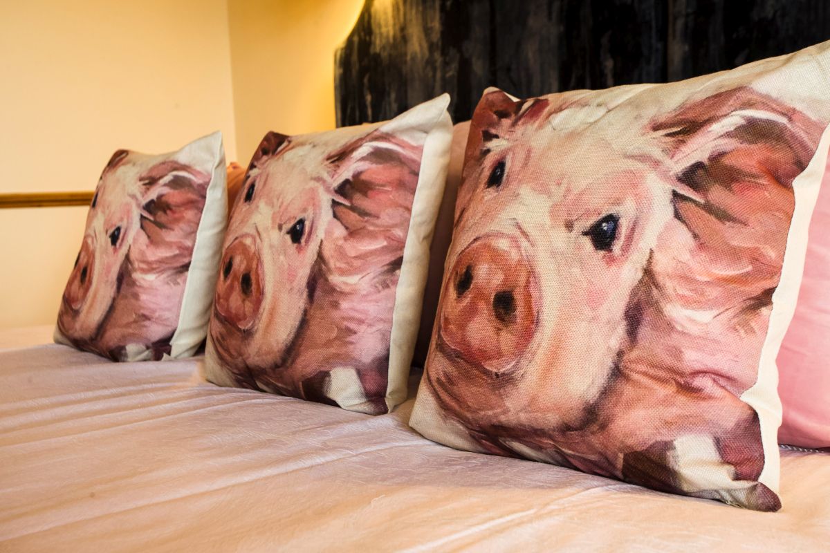 Duke's Lodge - The Pigsty family bedroom