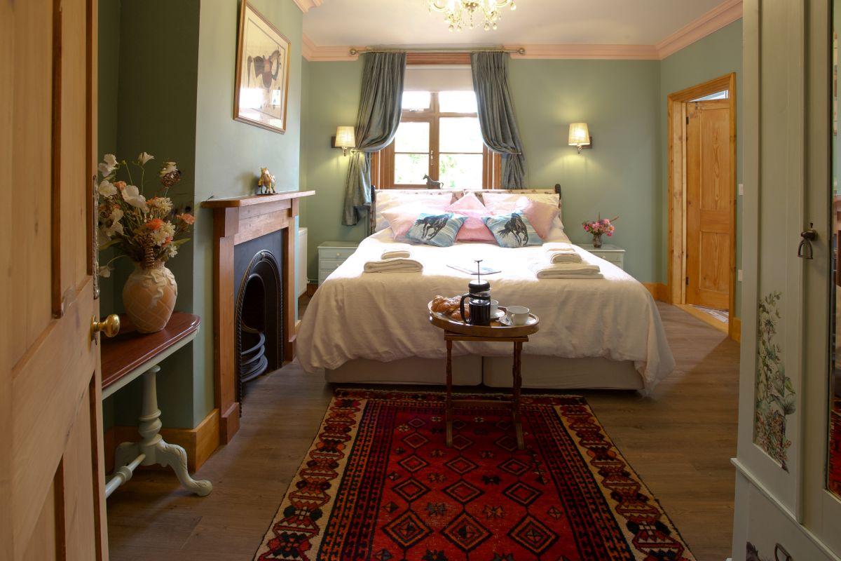 http://Duke's%20Lodge%20-%20The%20Stable%20bedroom